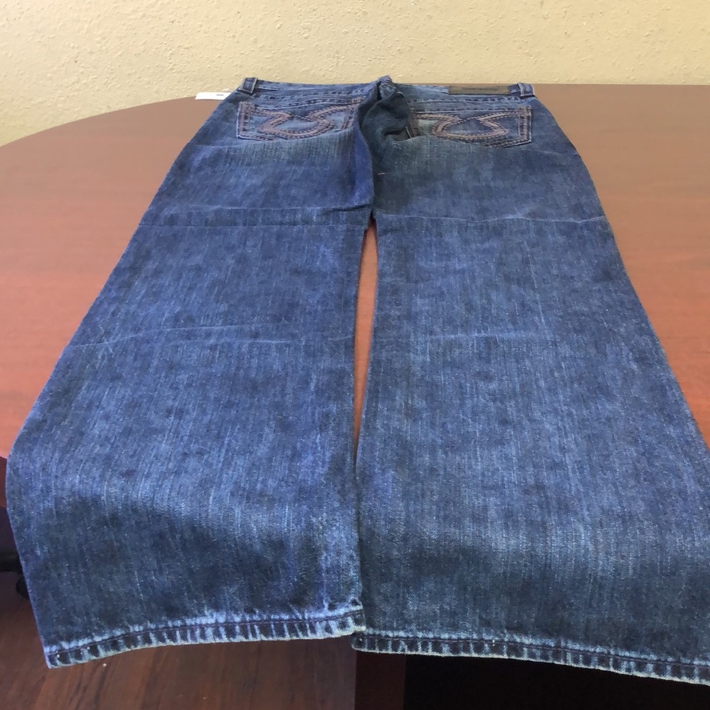 W32/L43 NWT Union Vintage Look/Distressed Denim Jeans, Thick Stitch Embroidered - Picture 4 of 8